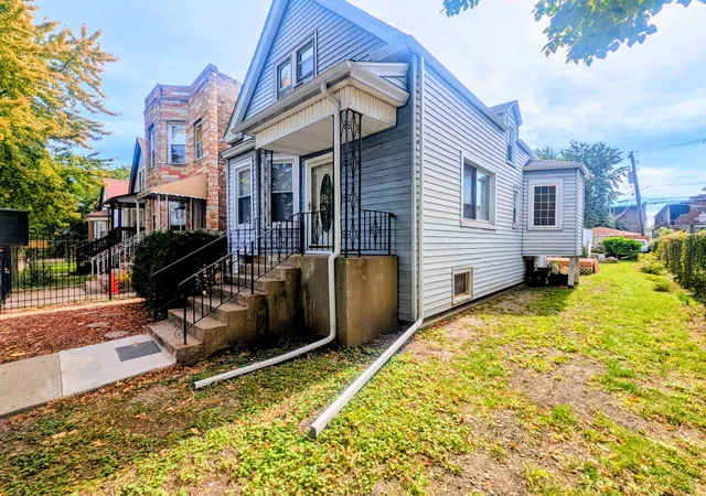 Photo 3 of Single family home for sale at 4355 W Potomac Ave, Chicago, IL 60651 | MLS# 12741323 | Listing updated on 2026-10-12