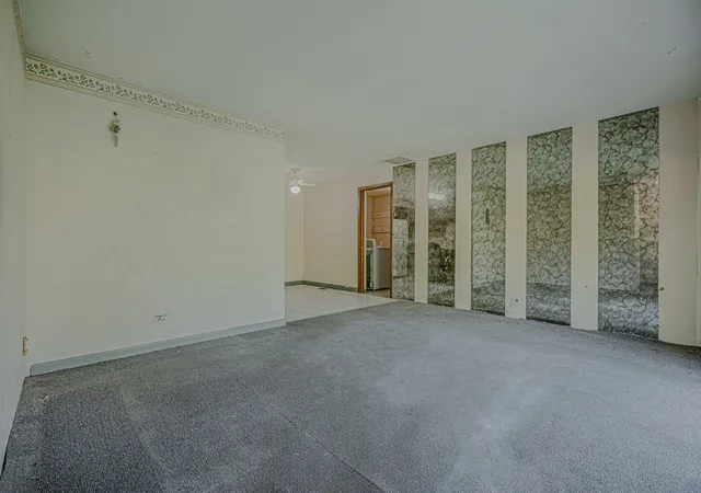 Listing Photo 4 - Condo for sale in building located at 119 Brewster Ct, Bloomingdale, IL 60108 - Unit #B
