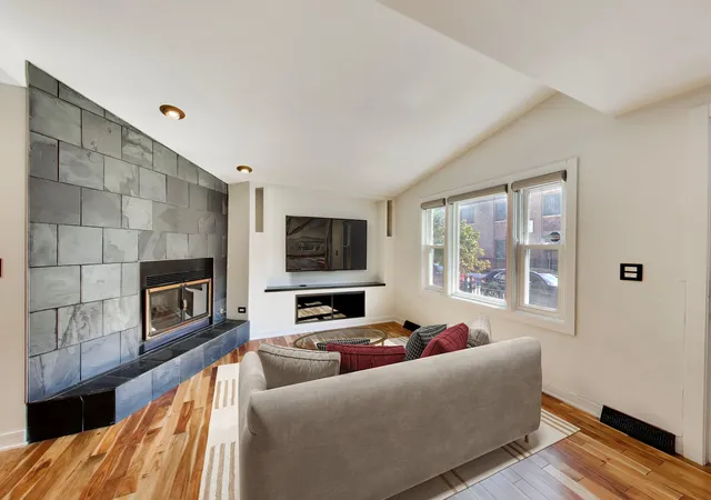 Photo 3 of Single family home for sale at 2638 W Grand Ave, Chicago, IL 60612 | MLS# 12741417 | Listing updated on 2026-09-23