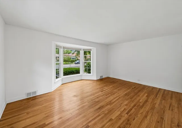 Photo 3 of Townhouse for sale at 533 Dodge Ave, Evanston, IL 60202 | MLS# 12741480 | Listing updated on 2026-09-23