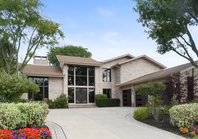 Photo 2 of Single family home for sale at 2624 Prince St, Northbrook, IL 60062 | MLS# 12741507 | Listing updated on 2026-09-25