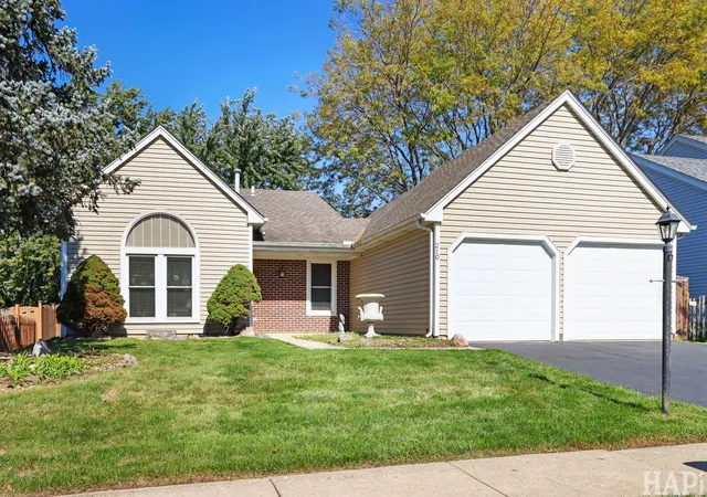Single family home for sale at 210 W Streamwood Blvd, Streamwood, IL 60107 | MLS# 12741550