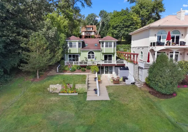 Photo 1 of Single family home for sale at 5102 W Lake Shore Dr, Wonder Lake, IL 60097 | MLS# 12741600 | Listing updated on 2026-09-24