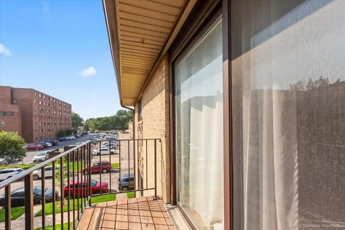 Listing Photo 12 - Condo for sale in 8510 W Catherine Ave located at 8510 W Catherine Ave, Chicago, IL 60656 - Unit #3S