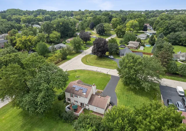 Photo 3 of Single family home for sale at 11n583 Howard Ave, Elgin, IL 60124 | MLS# 12741716 | Listing updated on 2026-10-01