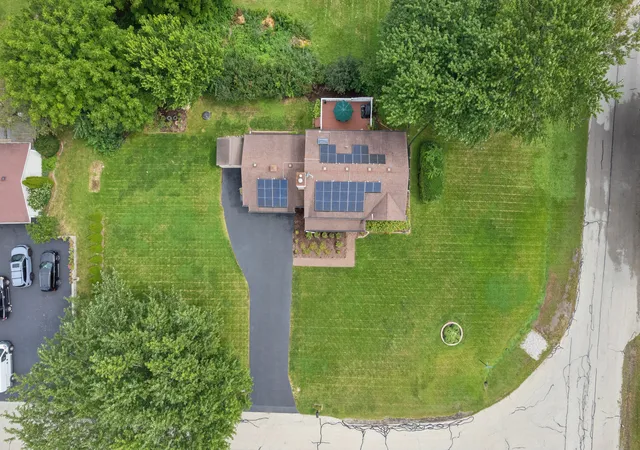 Photo 3 of Single family home for sale at 11n583 Howard Ave, Elgin, IL 60124 | MLS# 12741716 | Listing updated on 2026-10-01