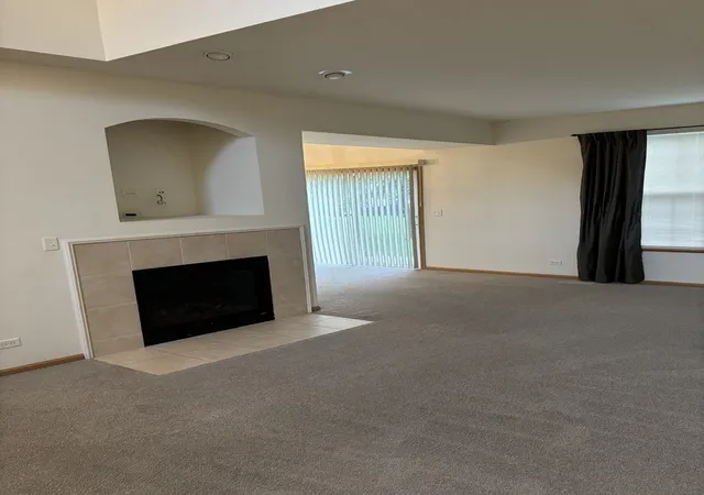 Photo 2 of Townhouse for sale at 734 S Jade Ln, Round Lake, IL 60073 | MLS# 12741830 | Listing updated on 2026-09-16