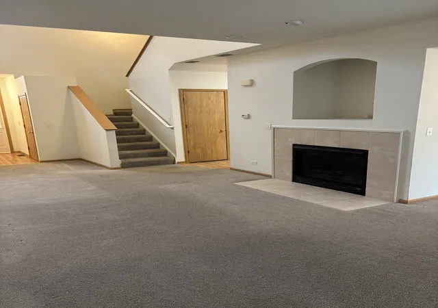 Photo 3 of Townhouse for sale at 734 S Jade Ln, Round Lake, IL 60073 | MLS# 12741830 | Listing updated on 2026-09-15