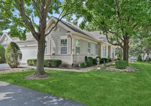Photo 2 of Townhouse for sale at 20865 W Chinaberry Ct, Plainfield, IL 60544 | MLS# 12741834 | Listing updated on 2026-09-17