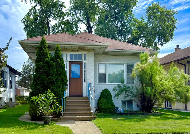 Photo 1 of Single family home for sale at 3723 Clinton Ave, Berwyn, IL 60402 | MLS# 12741855 | Listing updated on 2026-09-21