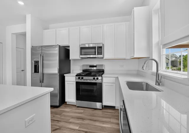 Photo 4 of Single family home for sale at 1102 Rebecca Ct, Libertyville, IL 60048 | MLS# 12741957 | Listing updated on 2026-10-21