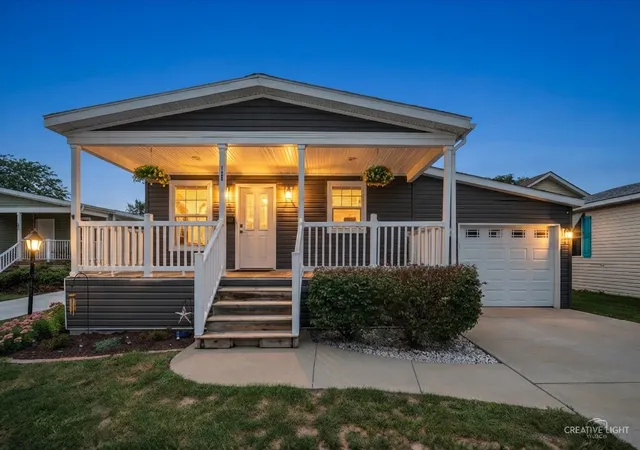 Photo 2 of Manufactured home for sale at 186 Northshore Rd, Elgin, IL 60123 | MLS# 12741960 | Listing updated on 2026-10-05