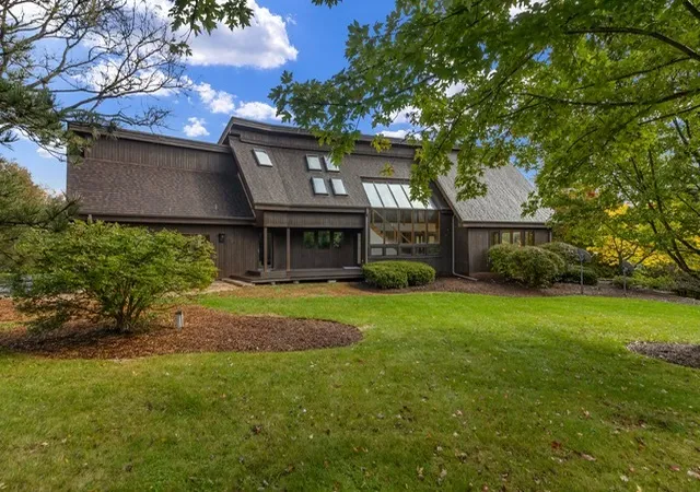 Photo 1 of Single family home for sale at 518 High Meadow Dr, Bull Valley, IL 60098 | MLS# 12742032 | Listing updated on 2026-10-22