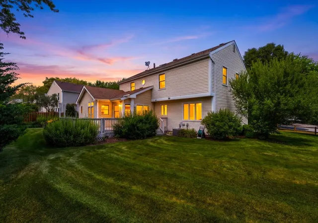 Photo 2 of Single family home for sale at 2297 Pontiac Cir, Naperville, IL 60565 | MLS# 12742077 | Listing updated on 2026-10-22