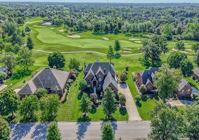 Photo 2 of Single family home for sale at 54 Long Cvs Dr, Lemont, IL 60439 | MLS# 12742125 | Listing updated on 2026-09-09