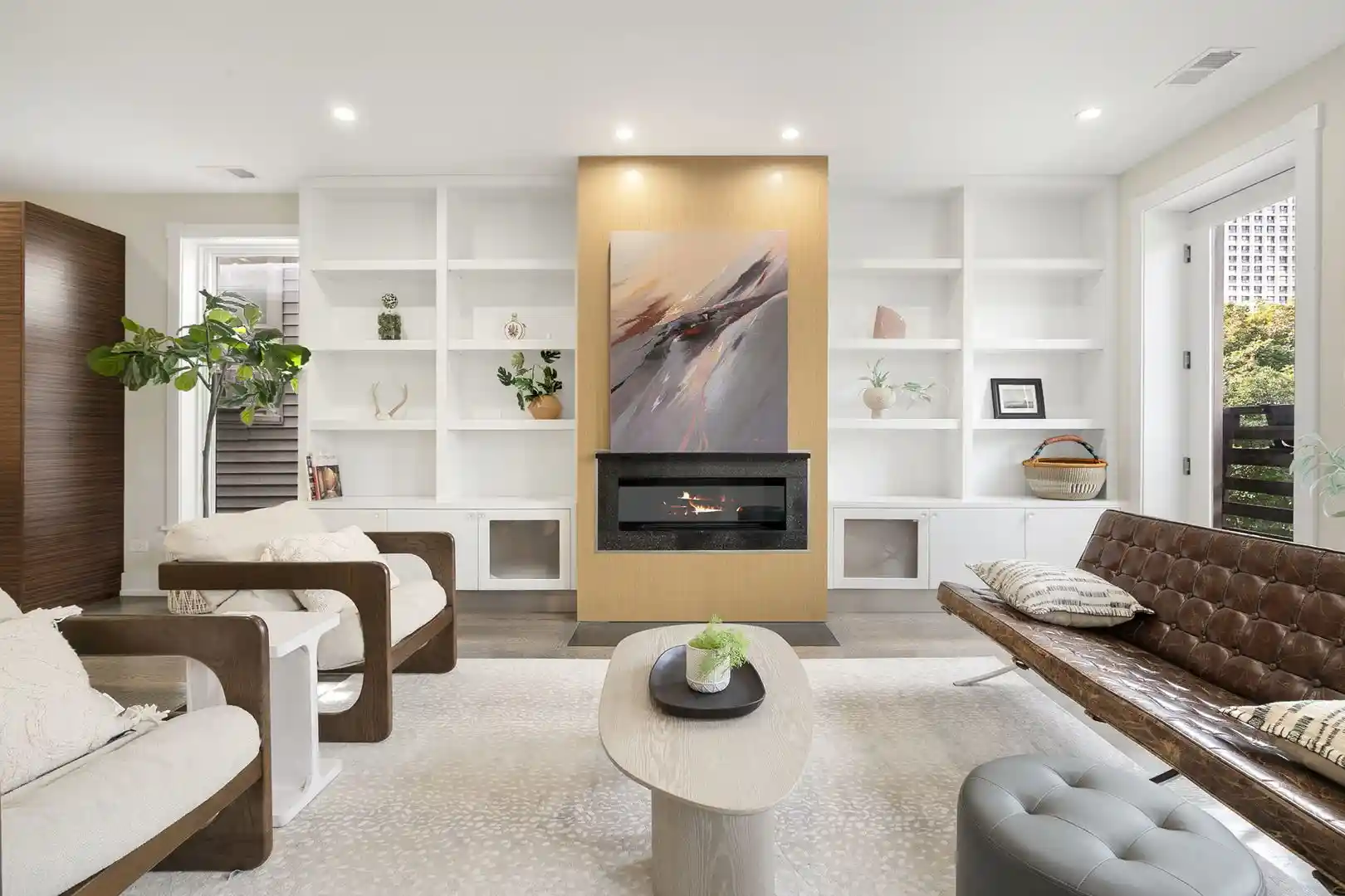 Listing Photo 2 - Condo for sale in 1243 N Cleaver St located at 1243 N Cleaver St, Chicago, IL 60642 - Unit 1243 N Cleaver St
