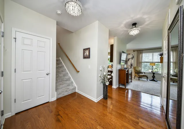 Photo 3 of Townhouse for sale at 184 Birch Ln, St. Charles, IL 60175 | MLS# 12742201 | Listing updated on 2026-09-23