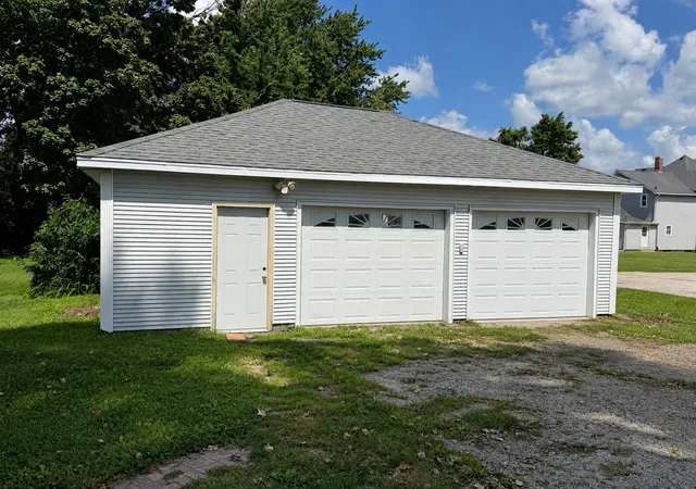Photo 30 of Single family home for sale at 722 S Chestnut St, Kewanee, IL 61443 | MLS# 12742205 | Listing updated on 2026-09-06