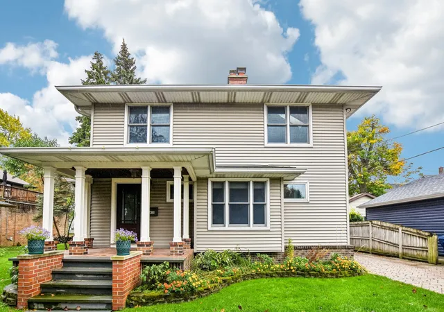 Single family home for sale at 415 Douglas Ave, Waukegan, IL 60085 | MLS# 12742266