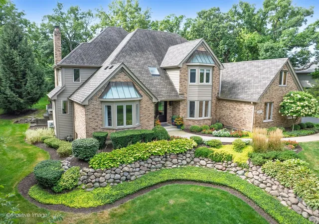 Photo 1 of Single family home for sale at 30w307 Maple Tree Ln, Wayne, IL 60184 | MLS# 12742267 | Listing updated on 2026-09-30