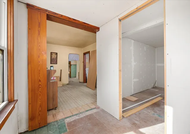 Photo 3 of Single family home for sale at 809 Cotton St, Streator, IL 61364 | MLS# 12742294 | Listing updated on 2026-09-06