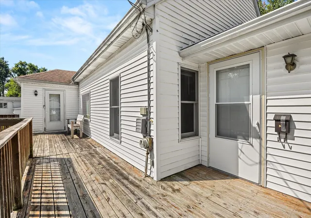 Photo 4 of Single family home for sale at 139 W 2nd Street, Streator, IL 61364 | MLS# 12742297 | Listing updated on 2026-09-06