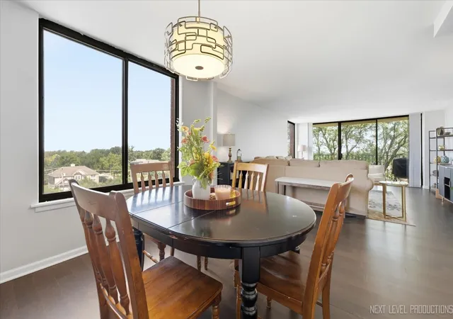 Photo 4 of Condo for sale at 2000 Saint Regis Dr #6F, Lombard, IL 60148 | MLS# 12742394 | Listing updated on 2026-09-01