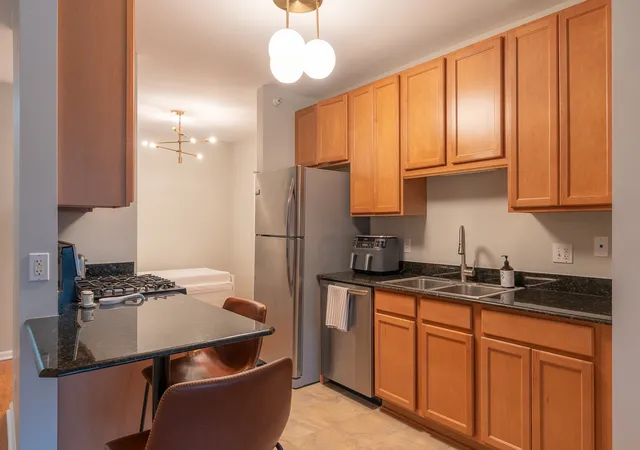 Photo 1 of Condo for sale at 125 S Jefferson St #2206, Chicago, IL 60661 | MLS# 12742450 | Listing updated on 2026-10-04