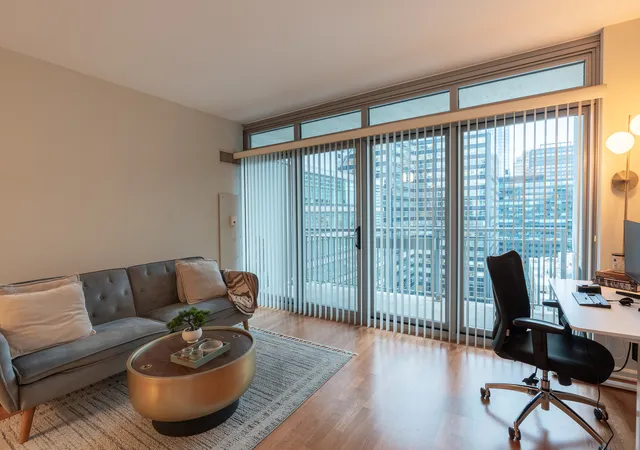 Photo 3 of Condo for sale at 125 S Jefferson St #2206, Chicago, IL 60661 | MLS# 12742450 | Listing updated on 2026-10-04