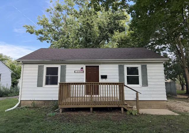 Single family home for sale at 1006 N Division Ave, Urbana, IL 61801 | MLS# 12742513