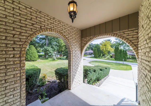 Photo 4 of Single family home for sale at 200 N Maple St, Addison, IL 60101 | MLS# 12742515 | Listing updated on 2026-09-21