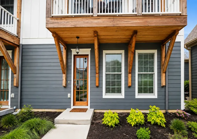 Photo 2 of Townhouse for sale at 8 Port Pl, Ottawa, IL 61350 | MLS# 12742675 | Listing updated on 2026-10-07