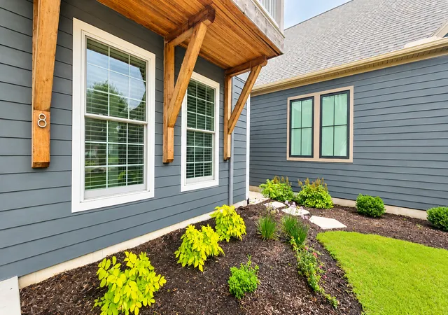 Photo 3 of Townhouse for sale at 8 Port Pl, Ottawa, IL 61350 | MLS# 12742675 | Listing updated on 2026-10-07
