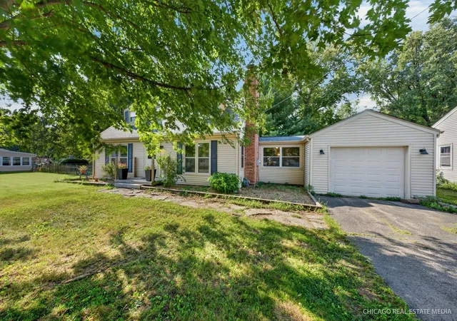 Photo 3 of Single family home for sale at 9313 Baldwin Dr, Machesney Park, IL 61115 | MLS# 12742676 | Listing updated on 2026-09-16