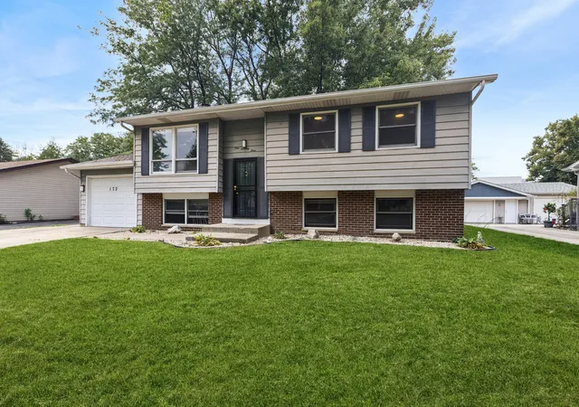 Photo 1 of Single family home for sale at 173 Plainview Dr, Bolingbrook, IL 60440 | MLS# 12742692 | Listing updated on 2026-09-27