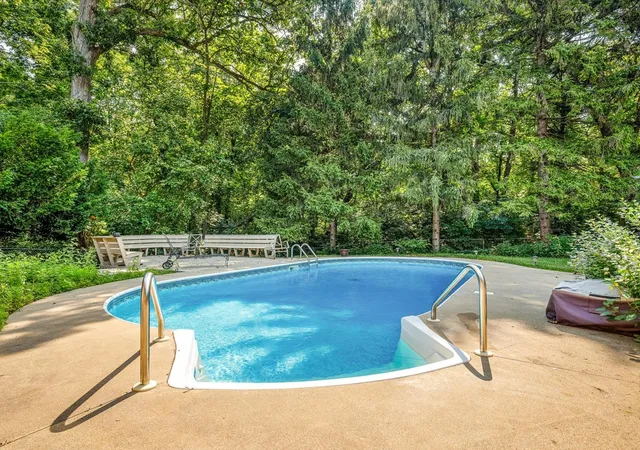 Photo 2 of Single family home for sale at 4007 Landstrom Rd, Rockford, IL 61114 | MLS# 12742715 | Listing updated on 2026-09-05