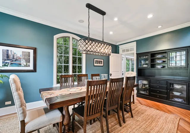 Photo 4 of Single family home for sale at 121 S Stough St, Hinsdale, IL 60521 | MLS# 12742731 | Listing updated on 2026-09-16