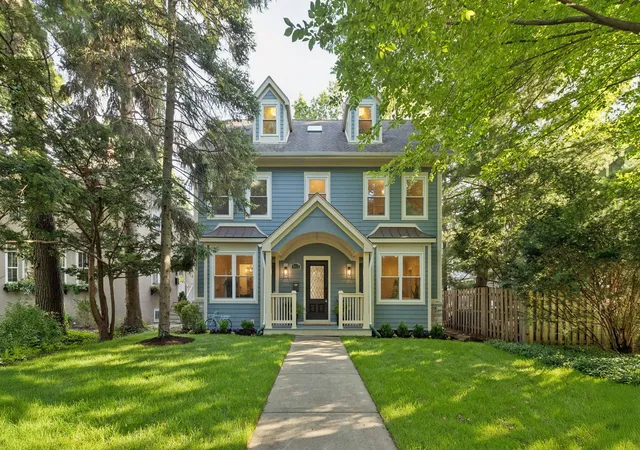 Single family home for sale at 2412 Noyes St, Evanston, IL 60201 | MLS# 12742749