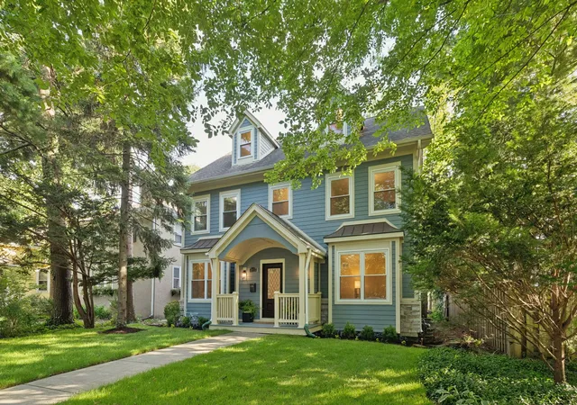 Photo 2 of Mansion for sale at 2412 Noyes St, Evanston, IL 60201 | MLS# 12742749 | Listing updated on 2026-09-14