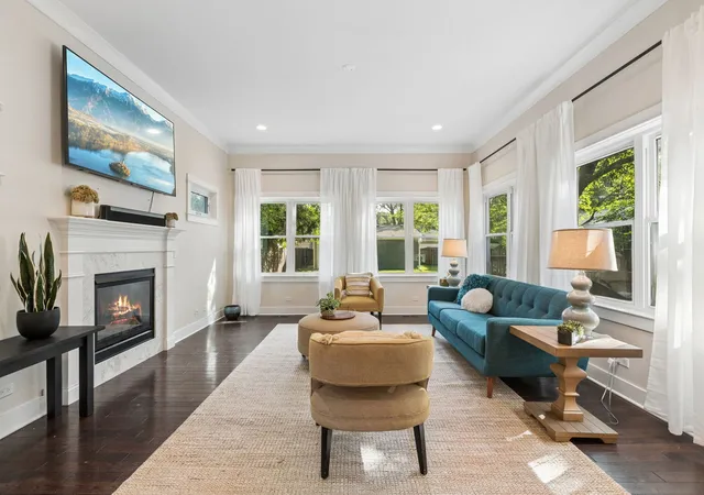 Photo 3 of Single family home for sale at 2412 Noyes St, Evanston, IL 60201 | MLS# 12742749 | Listing updated on 2026-09-14