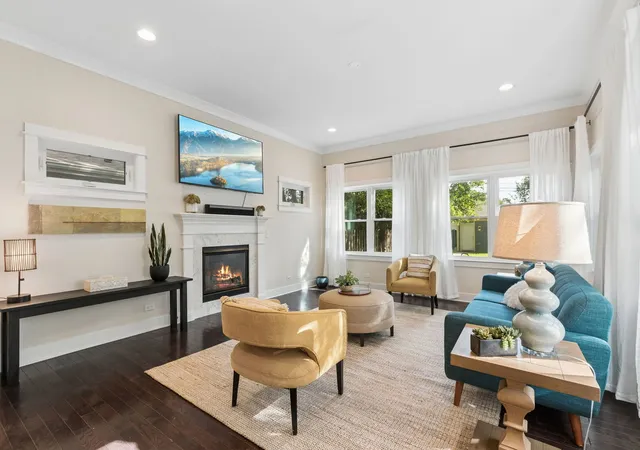 Photo 4 of Single family home for sale at 2412 Noyes St, Evanston, IL 60201 | MLS# 12742749 | Listing updated on 2026-09-14