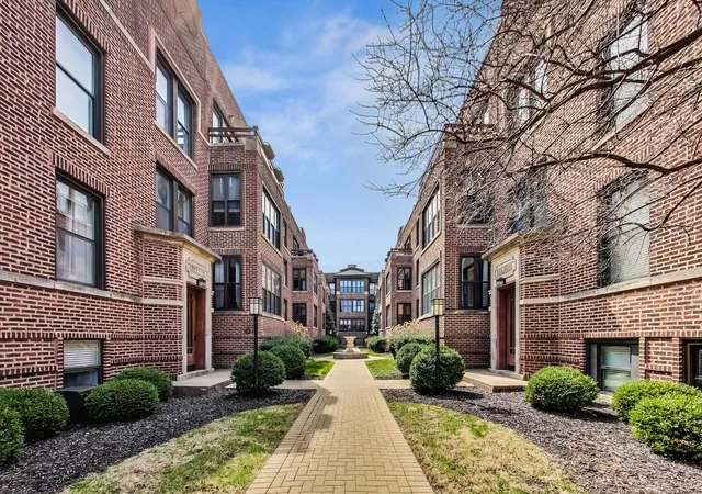 Photo 1 of Condo for sale at 747 W Cornelia Ave #N1, Chicago, IL 60657 | MLS# 12742757 | Listing updated on 2026-09-30