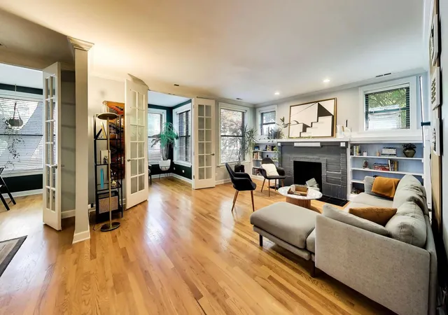 Photo 3 of Condo for sale at 747 W Cornelia Ave #N1, Chicago, IL 60657 | MLS# 12742757 | Listing updated on 2026-09-30