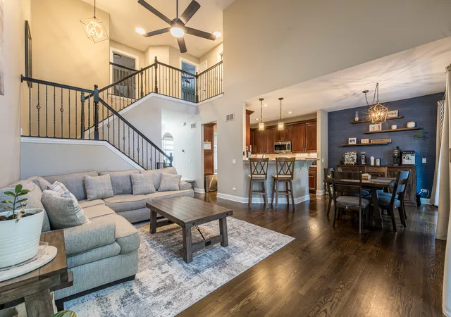 Photo 2 of Townhouse for sale at 178 Partridge Ln, Bartlett, IL 60103 | MLS# 12742798 | Listing updated on 2026-10-06