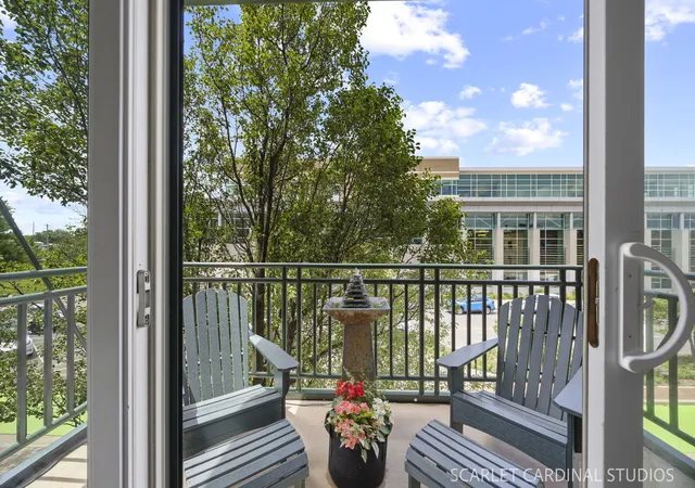 Photo 4 of Condo for sale at 140 S River St #204, Aurora, IL 60506 | MLS# 12742864 | Listing updated on 2026-10-09