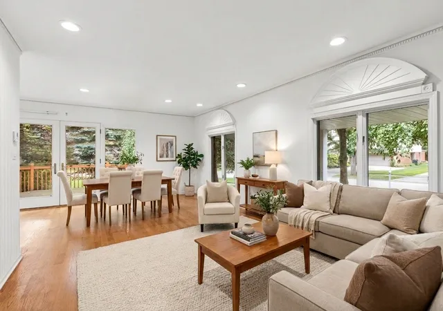 Photo 2 of Single family home for sale at 2415 Happy Holw Rd, Glenview, IL 60026 | MLS# 12743005 | Listing updated on 2026-09-16