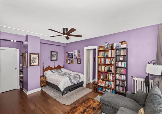 Listing Photo 4 - Condo for sale in building located at 725 W Sheridan Rd, Chicago, IL 60613 - Unit #204