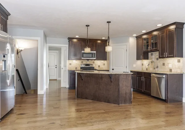 Photo 4 of Townhouse for sale at 2702 Shepard Rd, Normal, IL 61761 | MLS# 12743096 | Listing updated on 2026-10-05