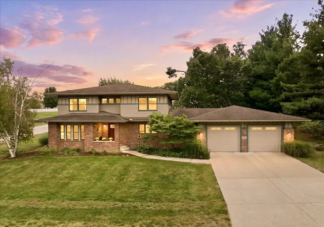 Single family home for sale at 705 E Newton St, Heyworth, IL 61745 | MLS# 12743282