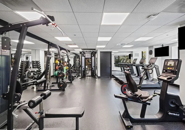 Photo 3 of Townhouse for sale at 400 N La Salle Dr #1103, Chicago, IL 60654 | MLS# 12743338 | Listing updated on 2026-10-06